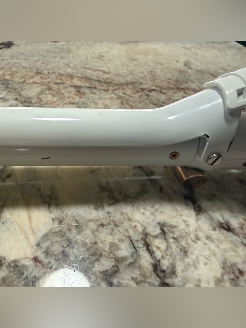 T3 1 Inch Micro Curling Iron White and Rose Gold - Picture 7 of 13